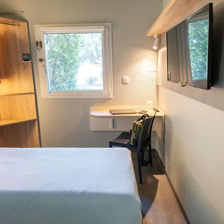 Отель Ibis Budget Est Нарбонна