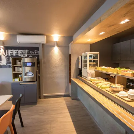 Ibis Budget Est Otel 2*