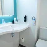 Ibis Budget Est 2*