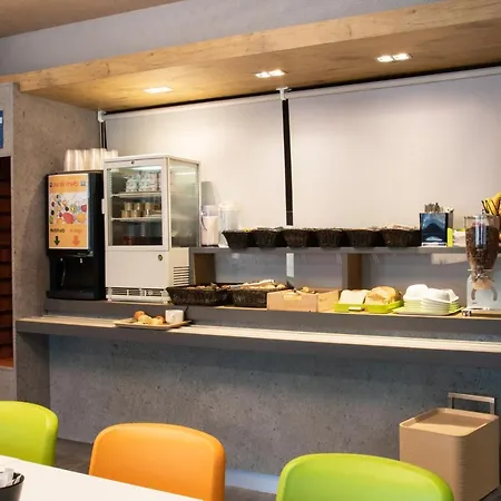 Ibis Budget Est Hotel Narbona