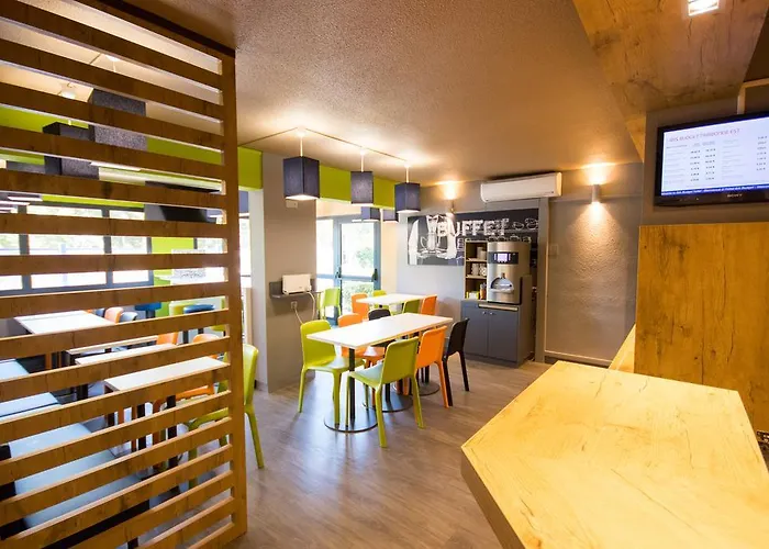 Hotel Ibis Budget Est 2*